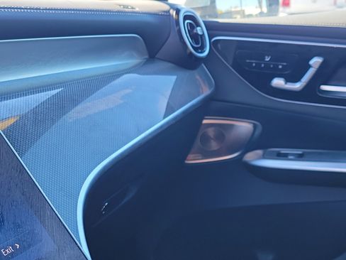 Used 2023 Mercedes-Benz GLC 300 4MATIC image 30