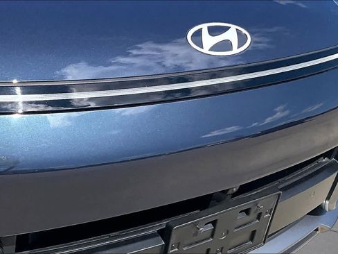 Used 2024 Hyundai Kona Limited FWD image 29