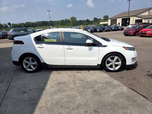 Used 2015 Chevrolet Volt image 4