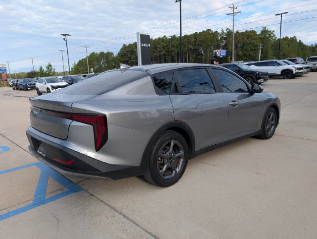 Used 2025 Kia K4 FWD image 3