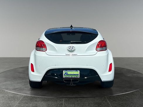 Used 2013 Hyundai Veloster w/ Style Pkg FWD image 9