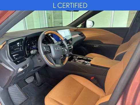 Used 2025 Lexus RX 350 Premium Plus w/ Accessory Package (Z1) image 2