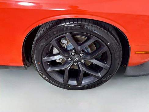 Used 2022 Dodge Challenger R/T w/ Blacktop Package image 30