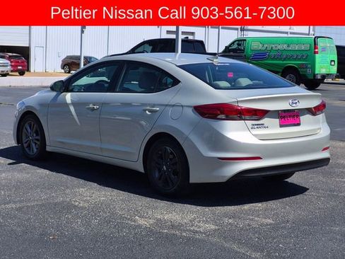 Used 2018 Hyundai Elantra Value Edition w/ Cargo Package image 4