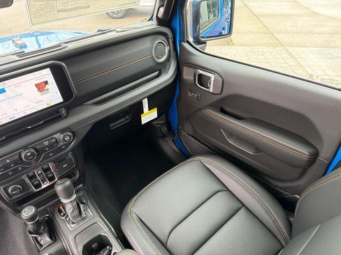 New 2026 Jeep Gladiator Sport image 25