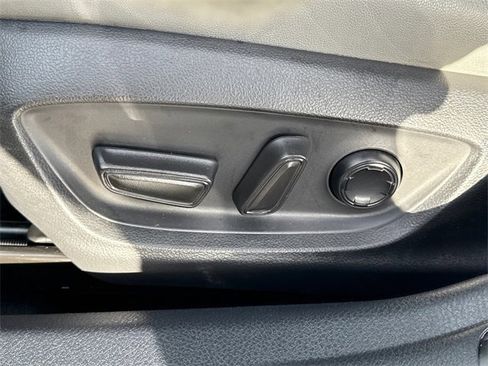 Used 2021 Toyota Avalon Limited w/ Advanced Safety Package image 11