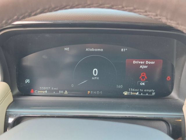 Used 2023 Lincoln Nautilus Reserve AWD/4WD image 18