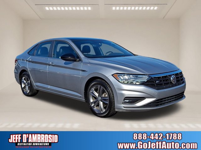 Used 2020 Volkswagen Jetta R-Line w/ R-Line Cold Weather Package FWD image 1