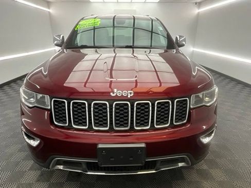 Used 2019 Jeep Grand Cherokee Limited AWD/4WD image 2