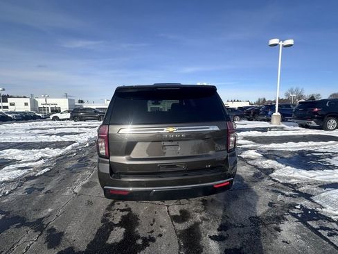 Used 2021 Chevrolet Tahoe LT w/ LT Signature Package image 4