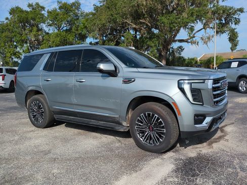 Used 2025 GMC Yukon Elevation AWD/4WD image 2