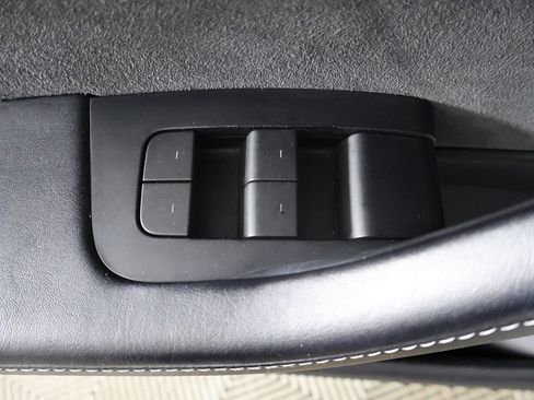 Used 2022 Tesla Model 3 Long Range AWD/4WD image 34