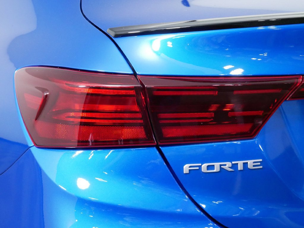 Used 2024 Kia Forte GT FWD image 14