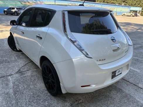 Used 2014 Nissan Leaf SV w/ Premium Package FWD image 8