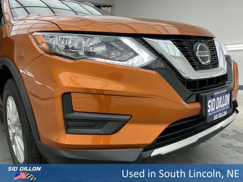 Used 2019 Nissan Rogue SV image 26