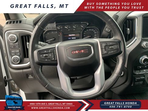 Used 2022 GMC Sierra 3500 SLT w/ Gooseneck/5TH Wheel Package image 17