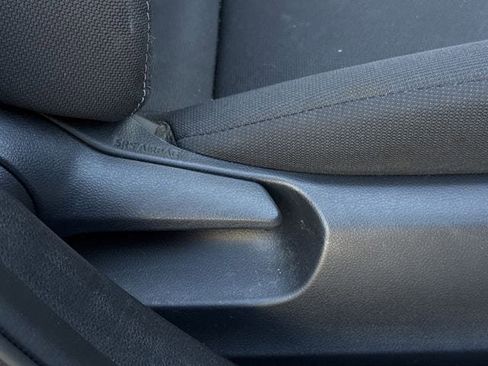 Used 2023 Toyota Corolla LE image 28