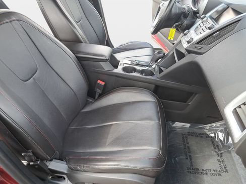 Used 2017 Chevrolet Equinox Premier w/ Enhanced Convenience Package FWD image 10