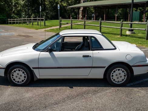 Used 1991 Mercury Capri FWD image 8