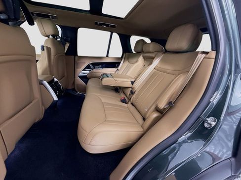 New 2026 Land Rover Range Rover SE image 22