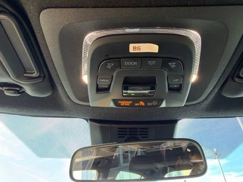 Used 2026 Toyota Corolla XSE FWD image 31