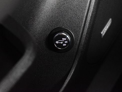 Used 2023 Chevrolet Blazer Premier w/ Driver Confidence II Package image 28