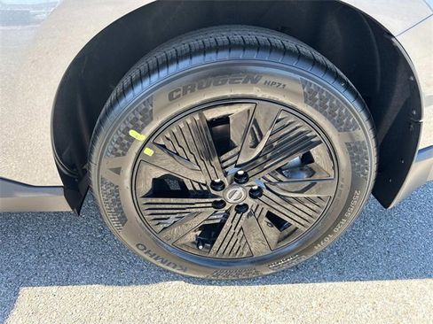 New 2025 Nissan Murano SV image 12