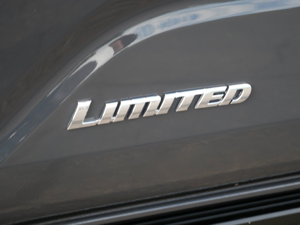 Certified 2026 Toyota Tacoma Limited AWD/4WD image 10