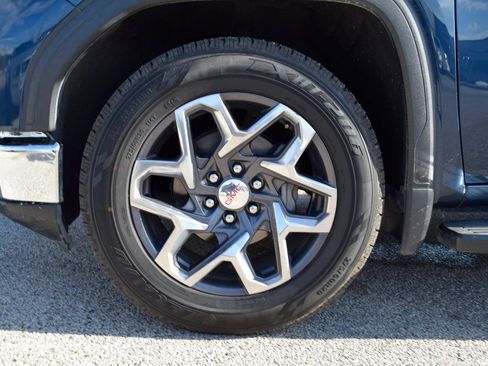 Used 2022 GMC Sierra 1500 SLT w/ SLT Convenience Package image 25