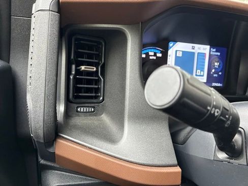 Used 2024 Ford Bronco Outer Banks AWD/4WD image 26