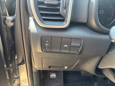 Used 2020 Kia Sportage LX FWD image 20