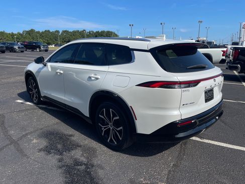 Used 2025 Toyota Crown Signia AWD/4WD image 14