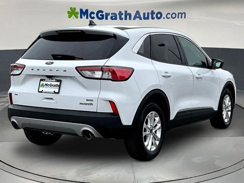 Used 2022 Ford Escape SE FWD image 6
