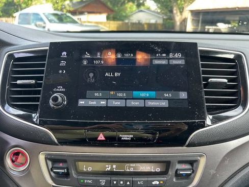 Used 2021 Honda Pilot Special Edition image 18