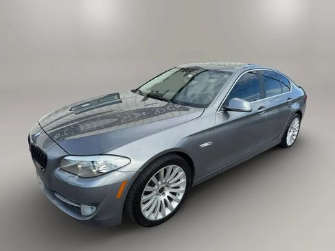 Used 2013 BMW 528i xDrive Sedan AWD/4WD image 5