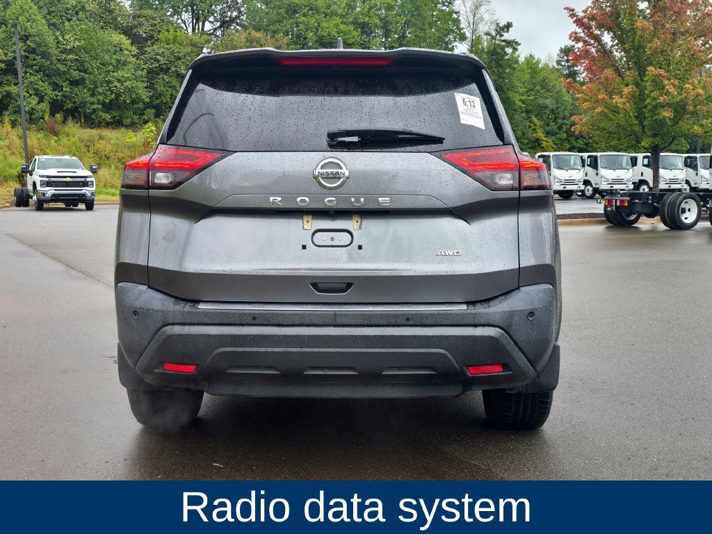 Used 2021 Nissan Rogue S AWD/4WD image 3