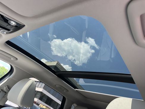 Used 2025 Kia Sorento EX w/ Panoramic Sunroof Package AWD/4WD image 32