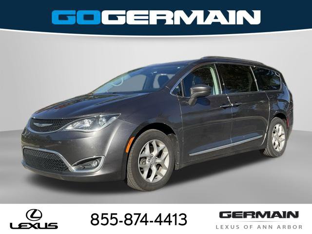 Used 2018 Chrysler Pacifica Touring-L Plus w/ Tire & Wheel Group FWD image 1