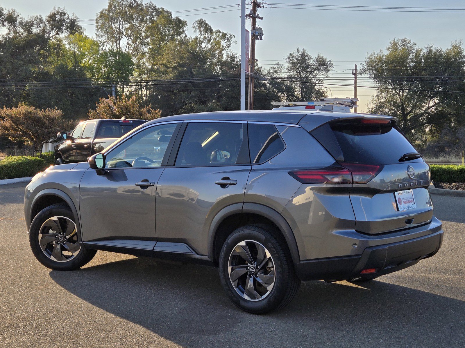 Certified 2025 Nissan Rogue SV AWD/4WD image 6