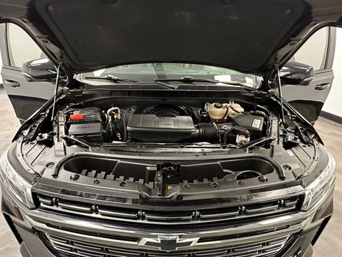 Used 2021 Chevrolet Suburban RST w/ Luxury Package image 53