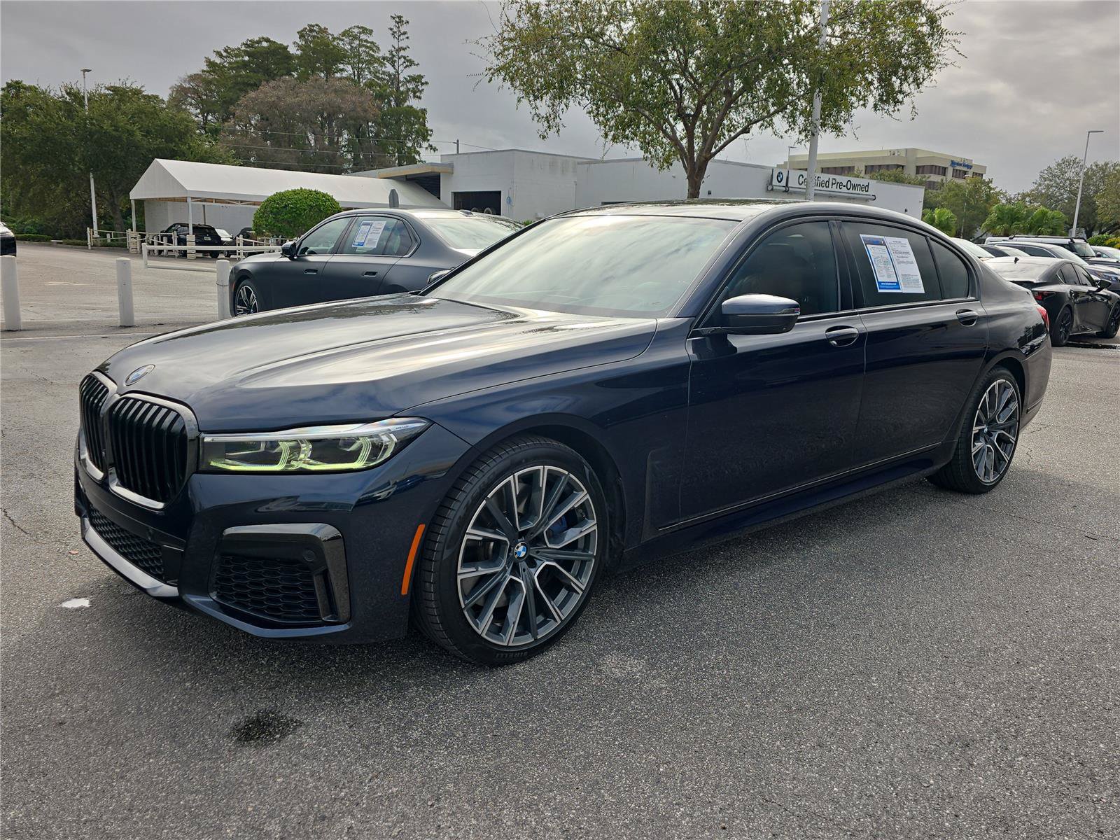 Used 2021 BMW 740i xDrive w/ M Sport Package AWD/4WD image 7
