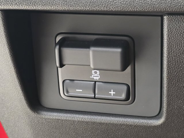 Used 2024 Chevrolet Colorado LT w/ LT Convenience Package II RWD image 21