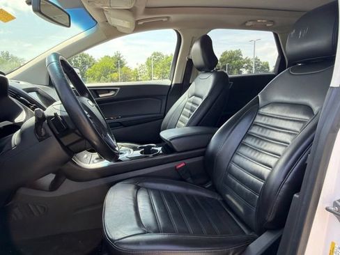 Used 2017 Ford Edge SEL w/ Canadian Touring Package FWD image 25
