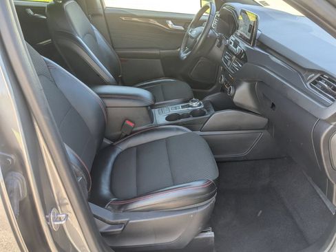 Used 2024 Ford Escape ST-Line AWD/4WD image 36