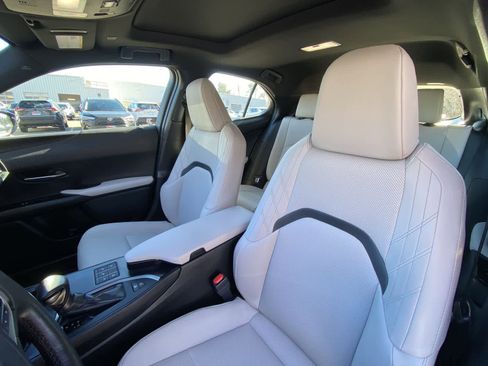 Used 2023 Lexus UX 250h F Sport image 24