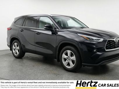 Used 2025 Toyota Highlander LE