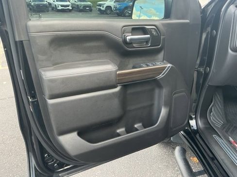 Used 2022 Chevrolet Silverado 1500 RST image 15