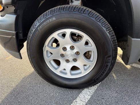 Used 2006 Chevrolet Tahoe Z71 w/ Z71 Preferred Equipment Group image 10