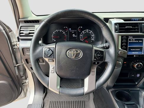 Used 2022 Toyota 4Runner SR5 RWD image 11