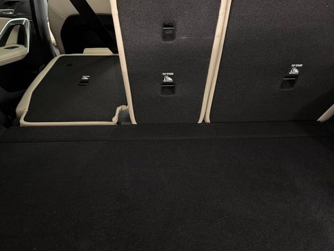 Used 2025 BMW X1 xDrive28i w/ Convenience Package image 32